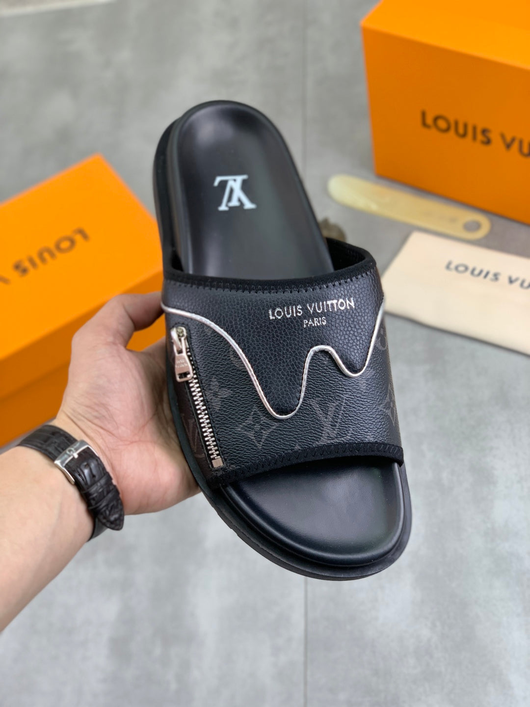 LuxluxHouse Best Quality Sandals Louis Vuitton
