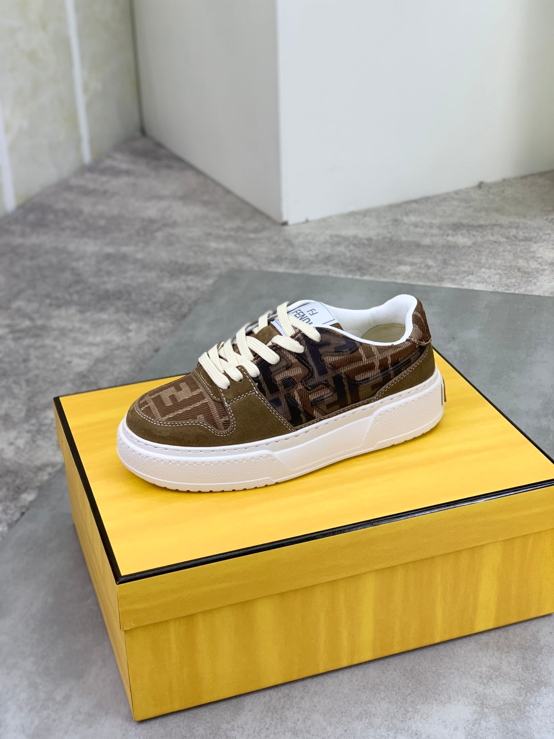 LuxluxHouse Best Quality Shoes Fendi
