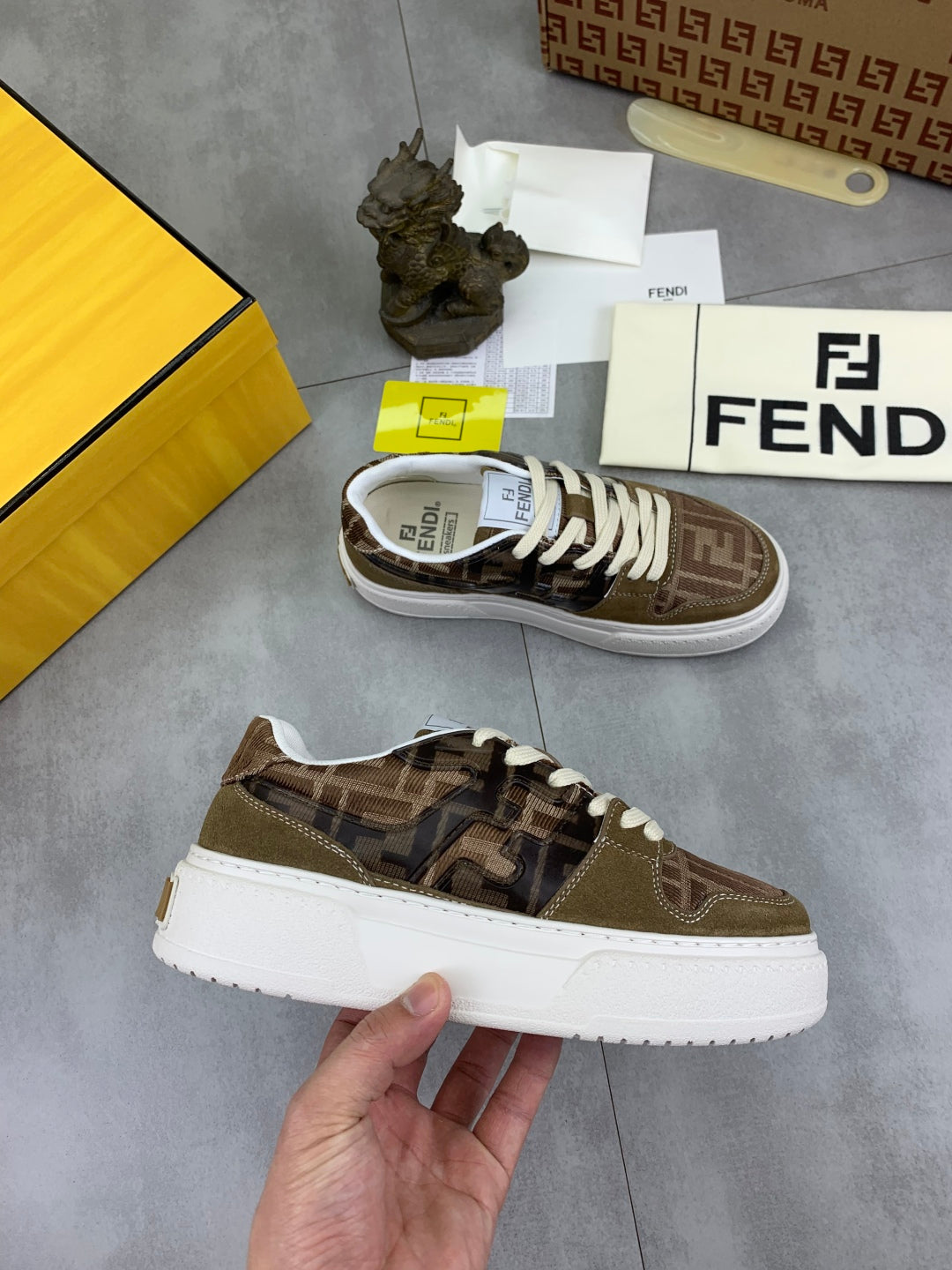 LuxluxHouse Best Quality Shoes Fendi