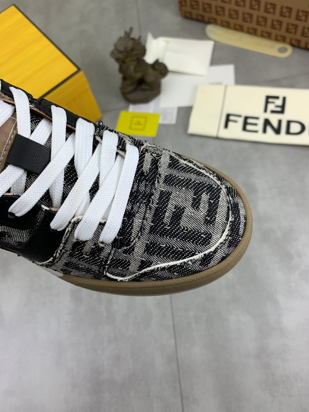 LuxluxHouse Best Quality Shoes Fendi