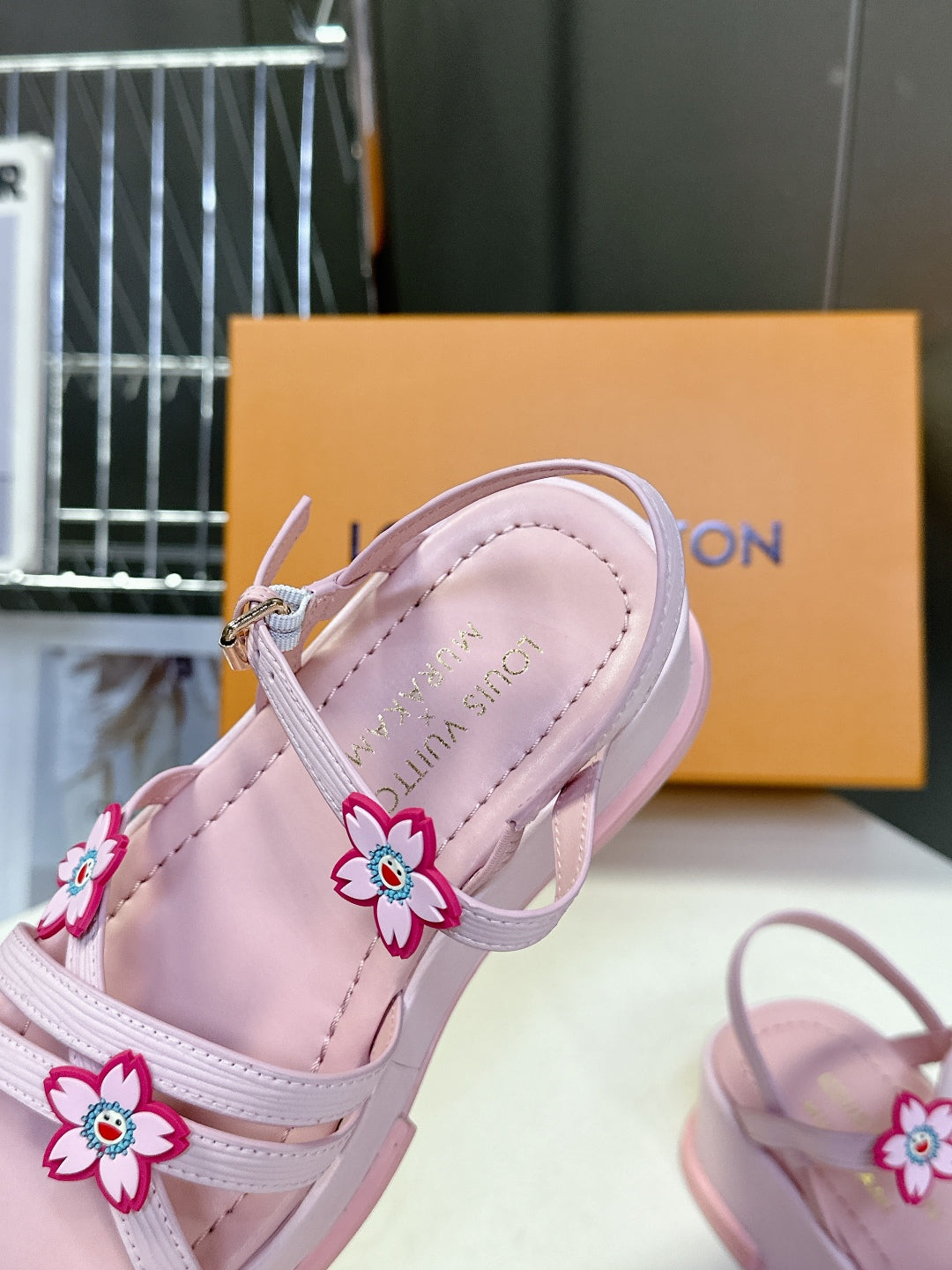 LuxluxHouse Best Quality Women Shoes Louis Vuitton