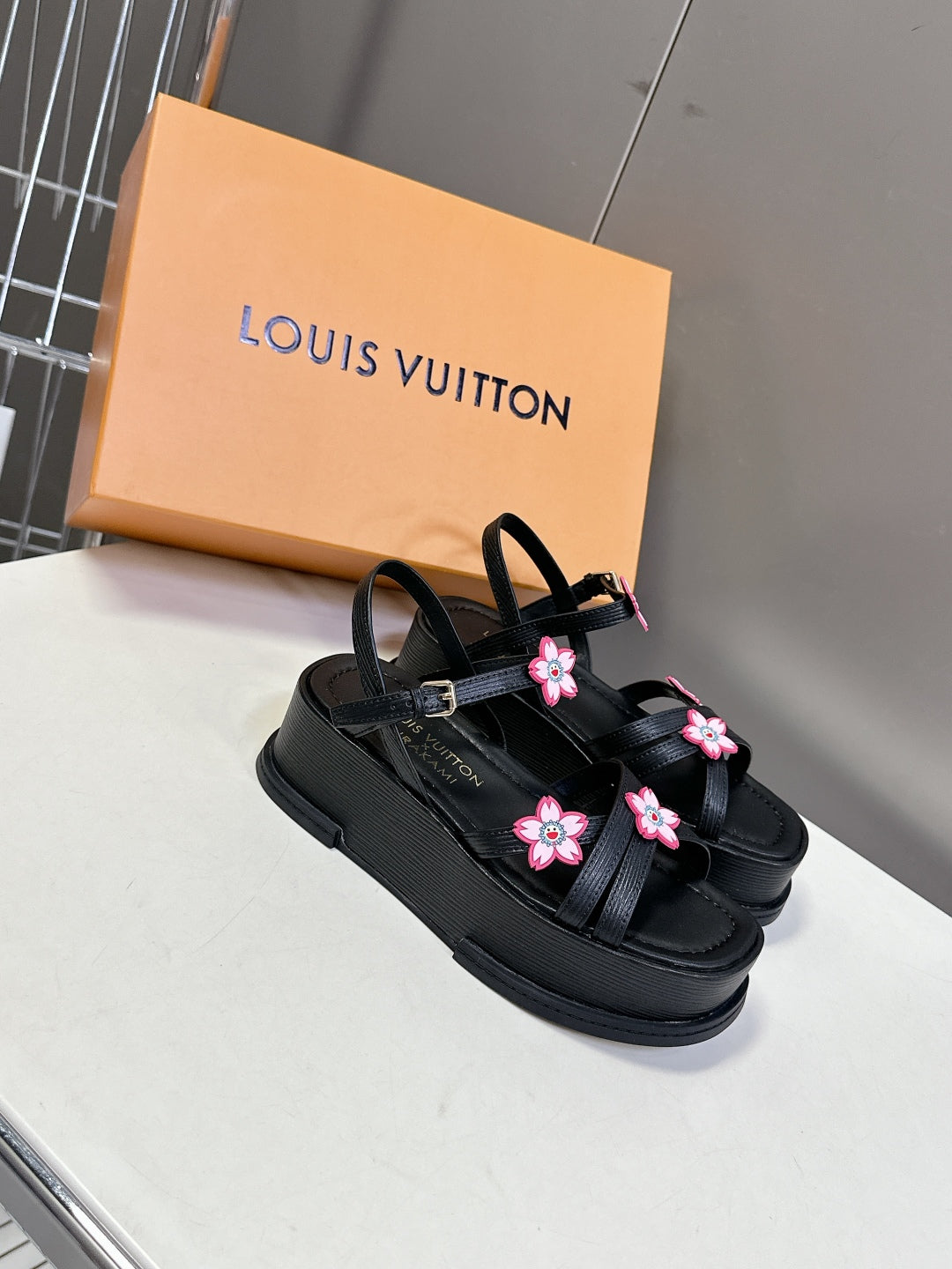 LuxluxHouse Best Quality Women Shoes Louis Vuitton