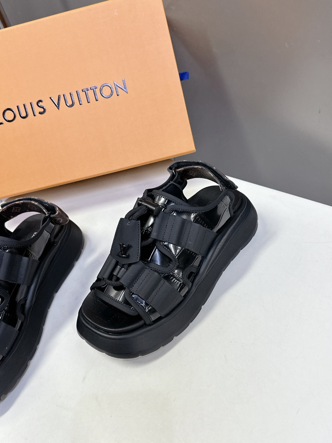 LuxluxHouse Best Quality Women Shoes Louis Vuitton