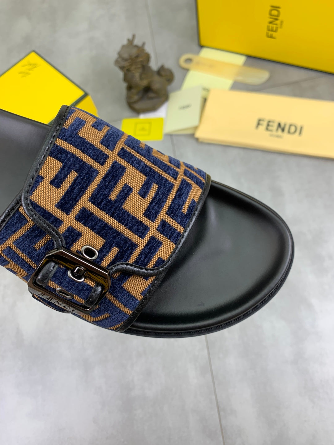 LuxluxHouse Best Quality Sandals Fendi