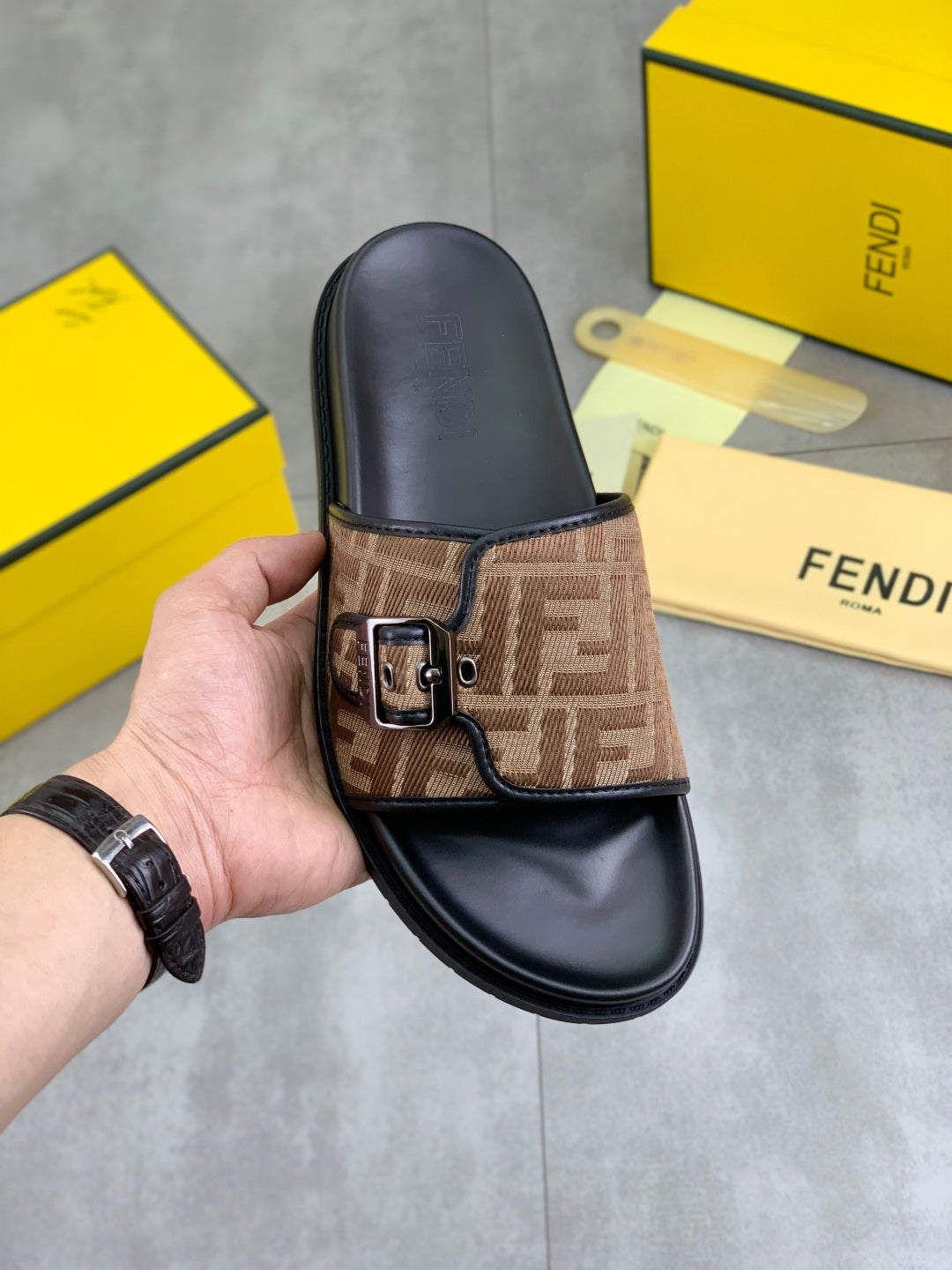 LuxluxHouse Best Quality Sandals Fendi