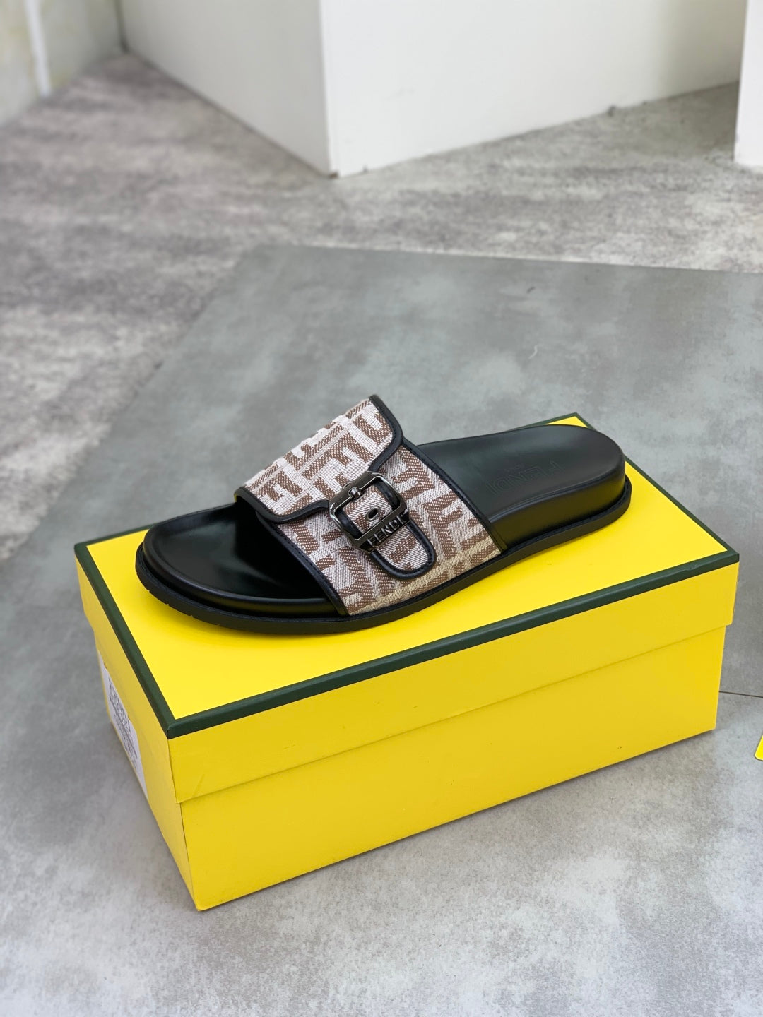 LuxluxHouse Best Quality Sandals Fendi