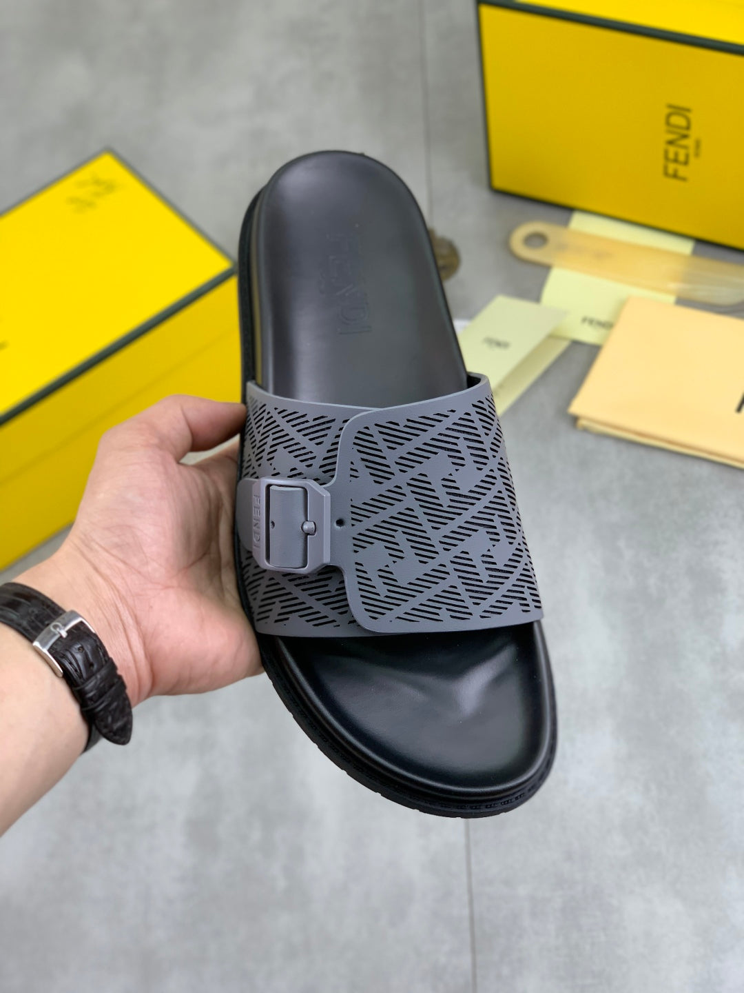 LuxluxHouse Best Quality Sandals Fendi