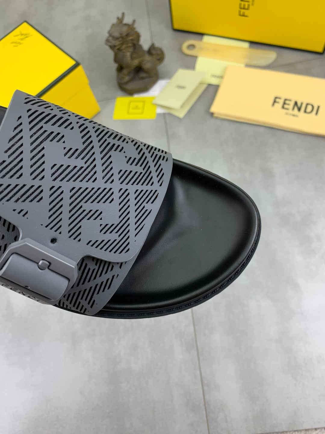 LuxluxHouse Best Quality Sandals Fendi