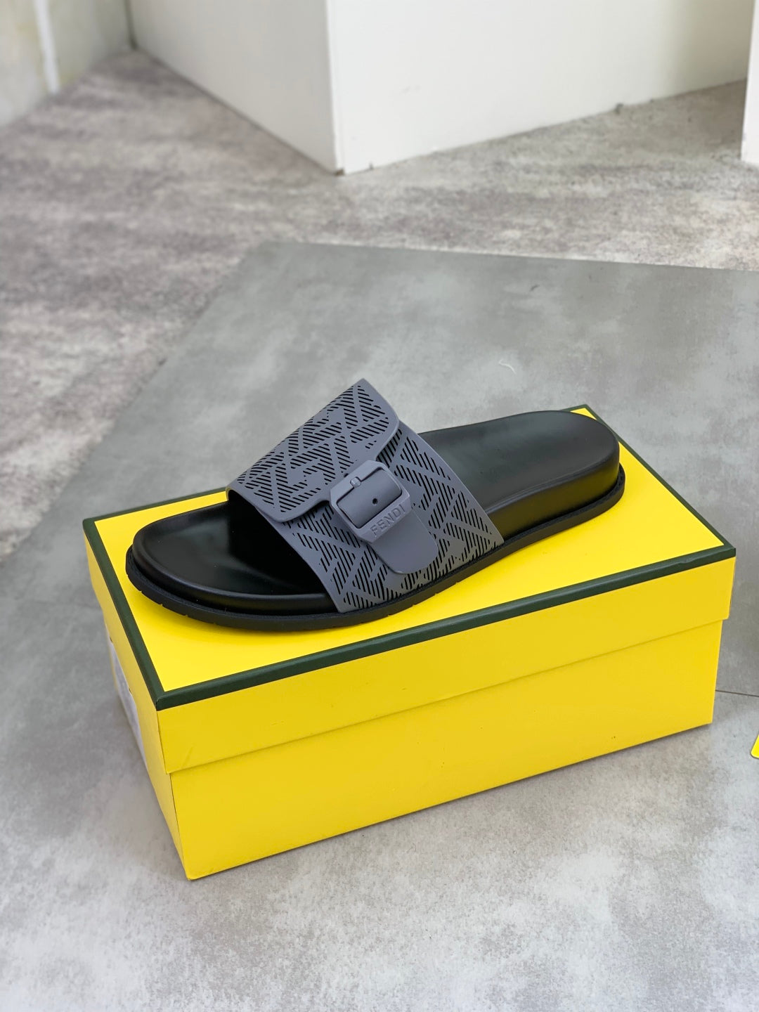 LuxluxHouse Best Quality Sandals Fendi
