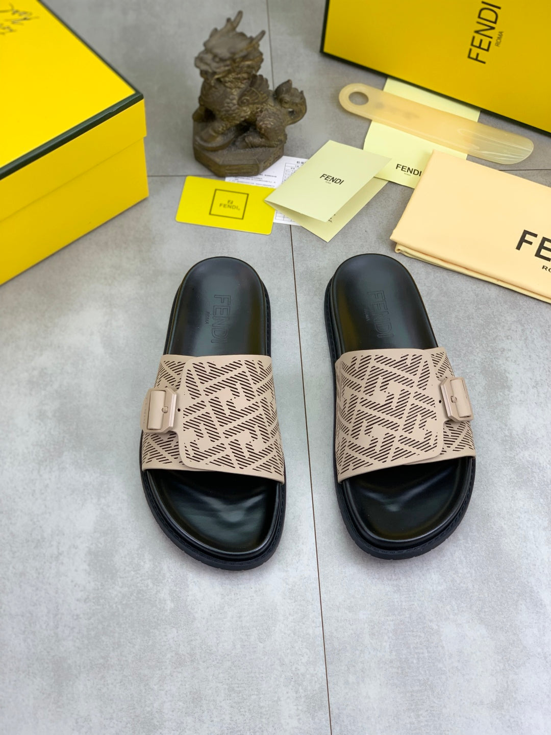 LuxluxHouse Best Quality Sandals Fendi