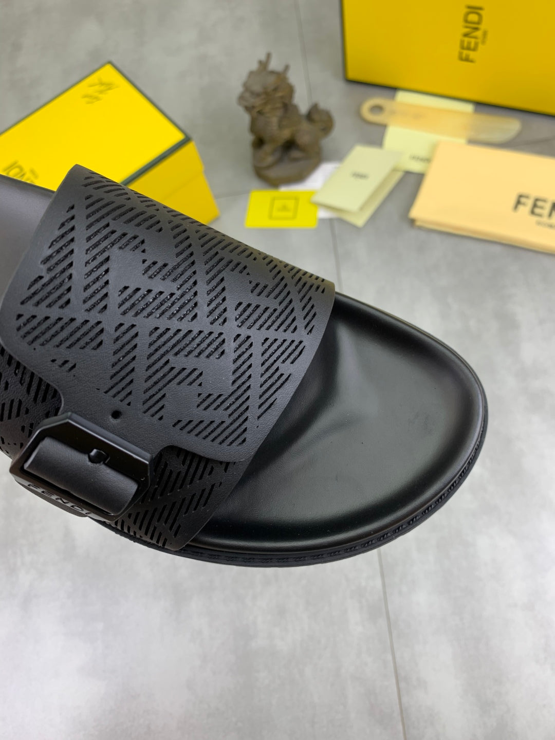 LuxluxHouse Best Quality Sandals Fendi