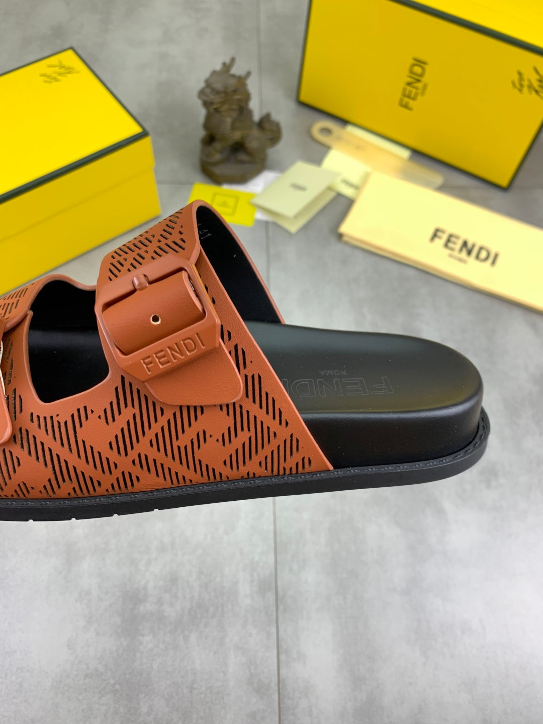 LuxluxHouse Best Quality Sandals Fendi