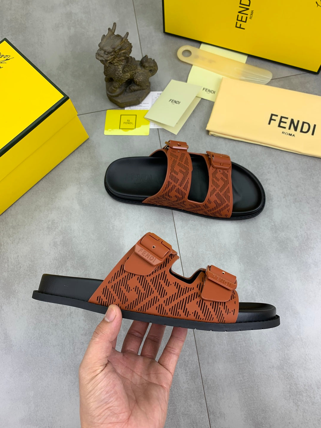 LuxluxHouse Best Quality Sandals Fendi