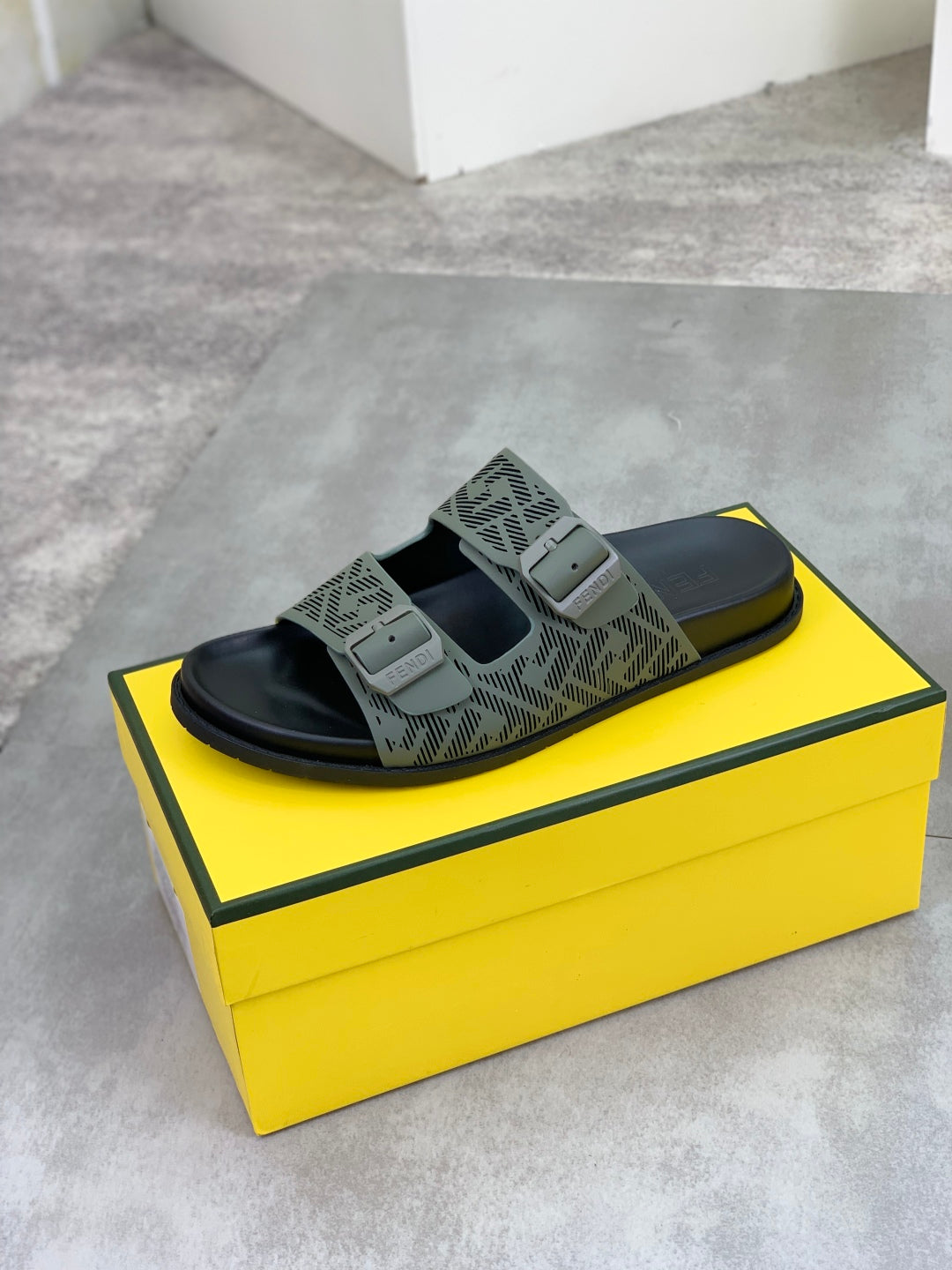 LuxluxHouse Best Quality Sandals Fendi