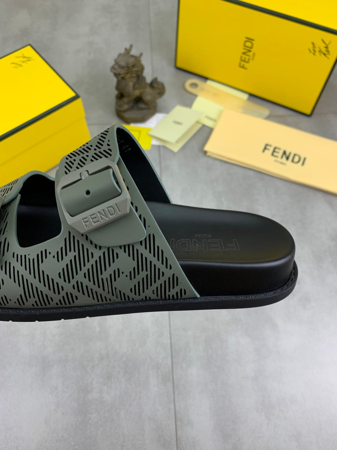 LuxluxHouse Best Quality Sandals Fendi