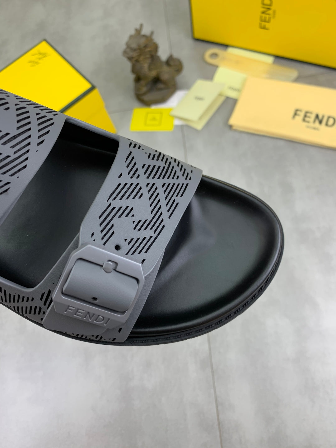 LuxluxHouse Best Quality Sandals Fendi
