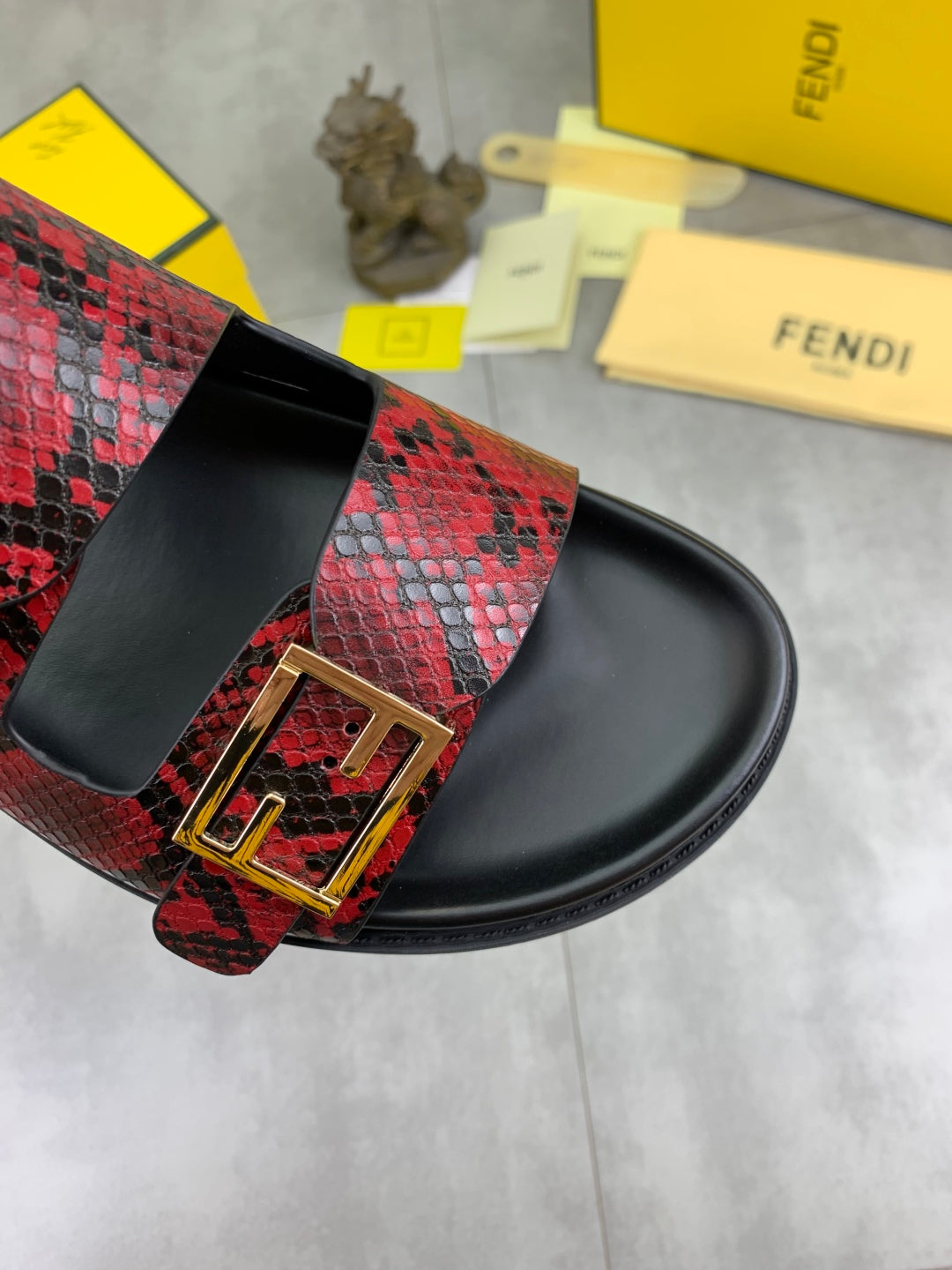 LuxluxHouse Best Quality Sandals Fendi