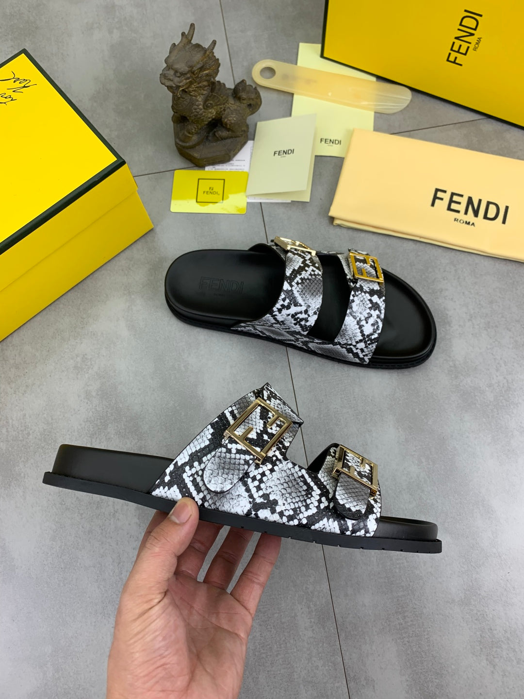 LuxluxHouse Best Quality Sandals Fendi