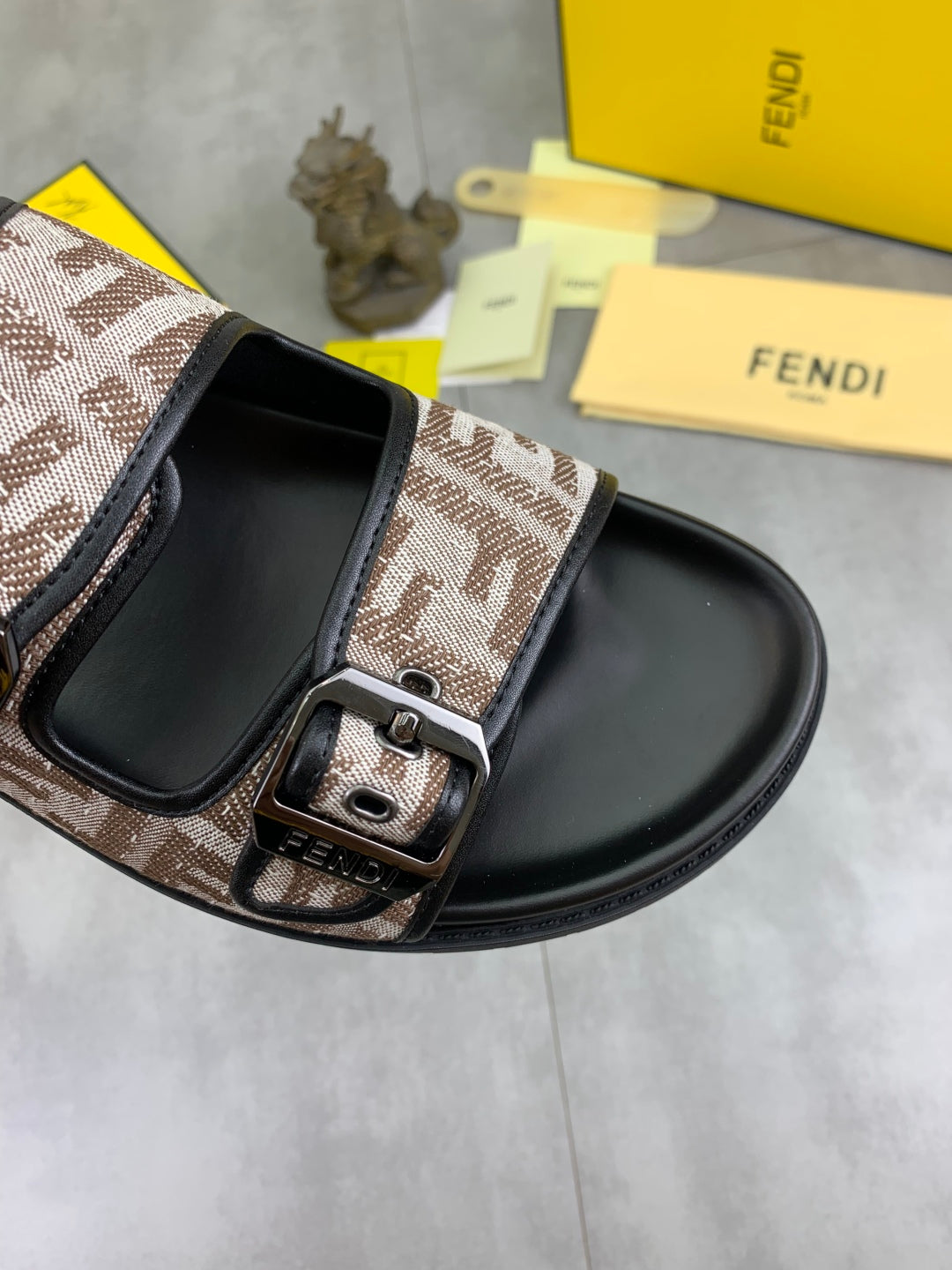 LuxluxHouse Best Quality Sandals Fendi