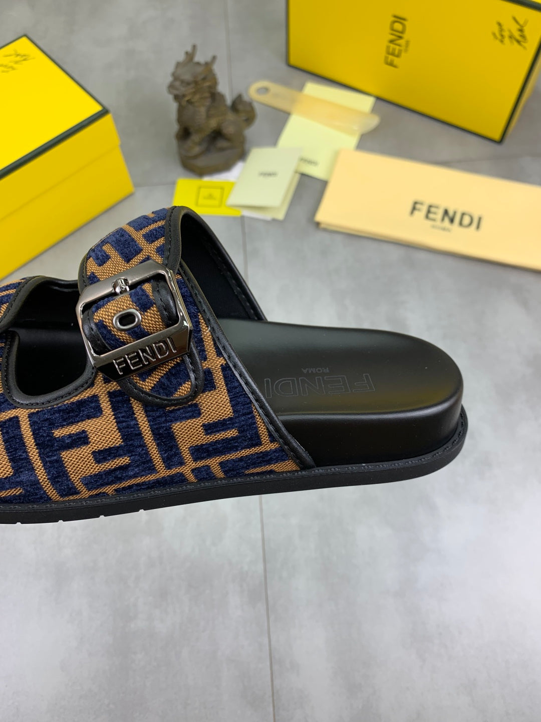 LuxluxHouse Best Quality Sandals Fendi