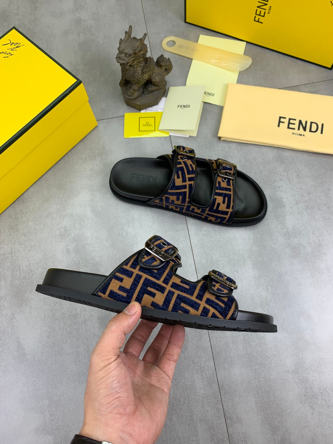 LuxluxHouse Best Quality Sandals Fendi