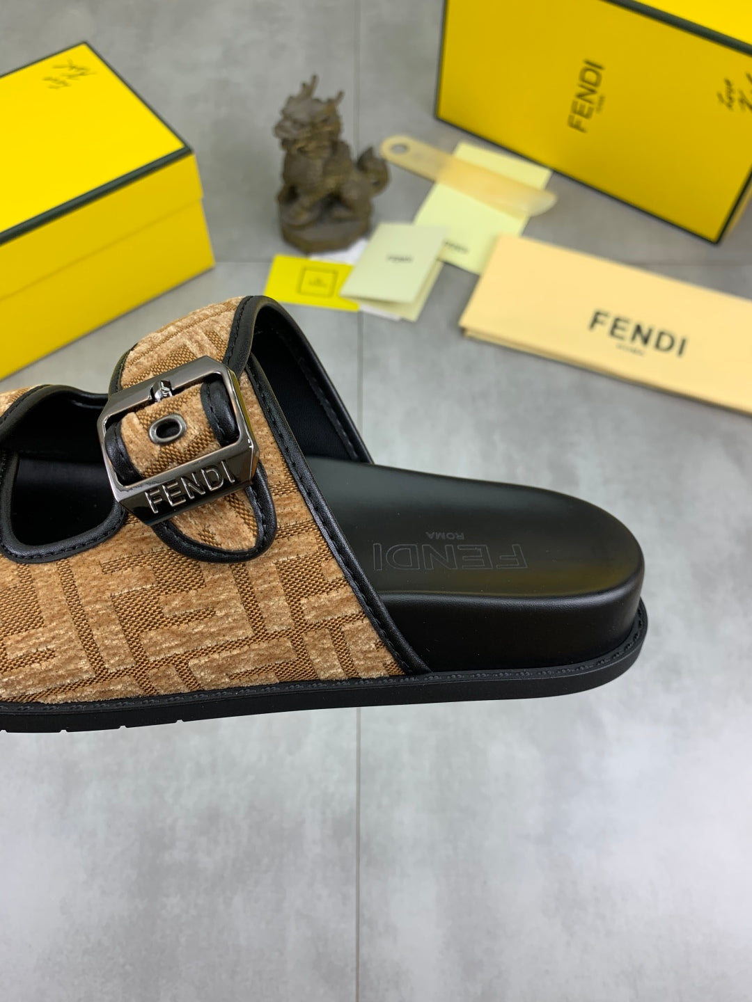LuxluxHouse Best Quality Sandals Fendi