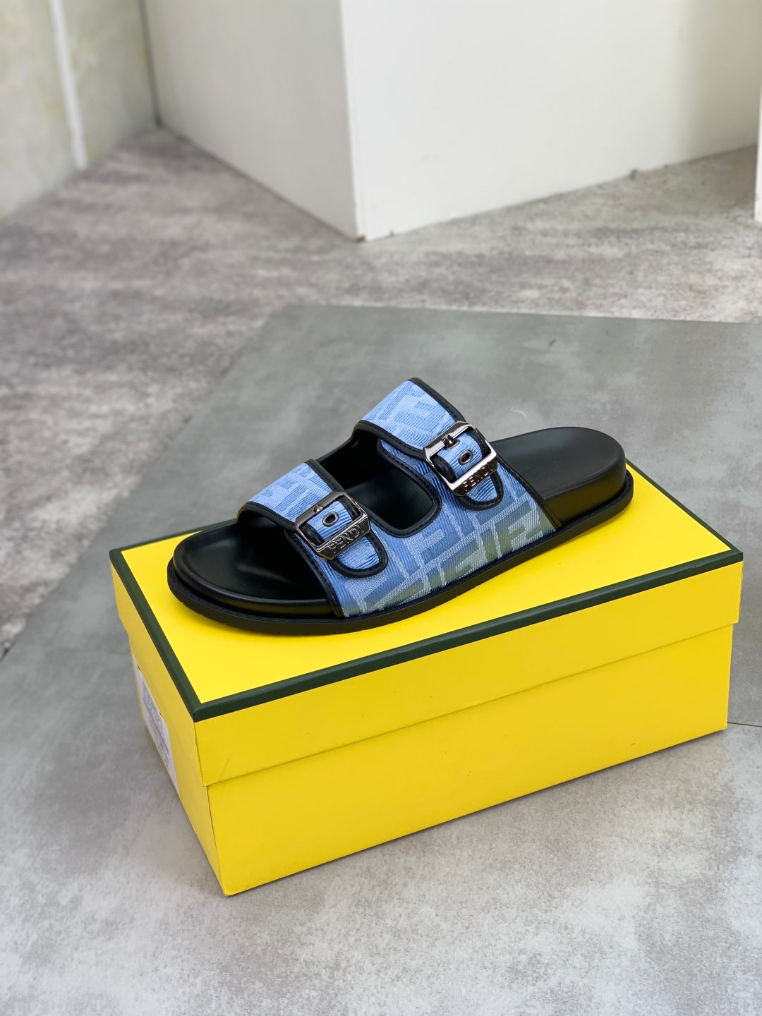 LuxluxHouse Best Quality Sandals Fendi