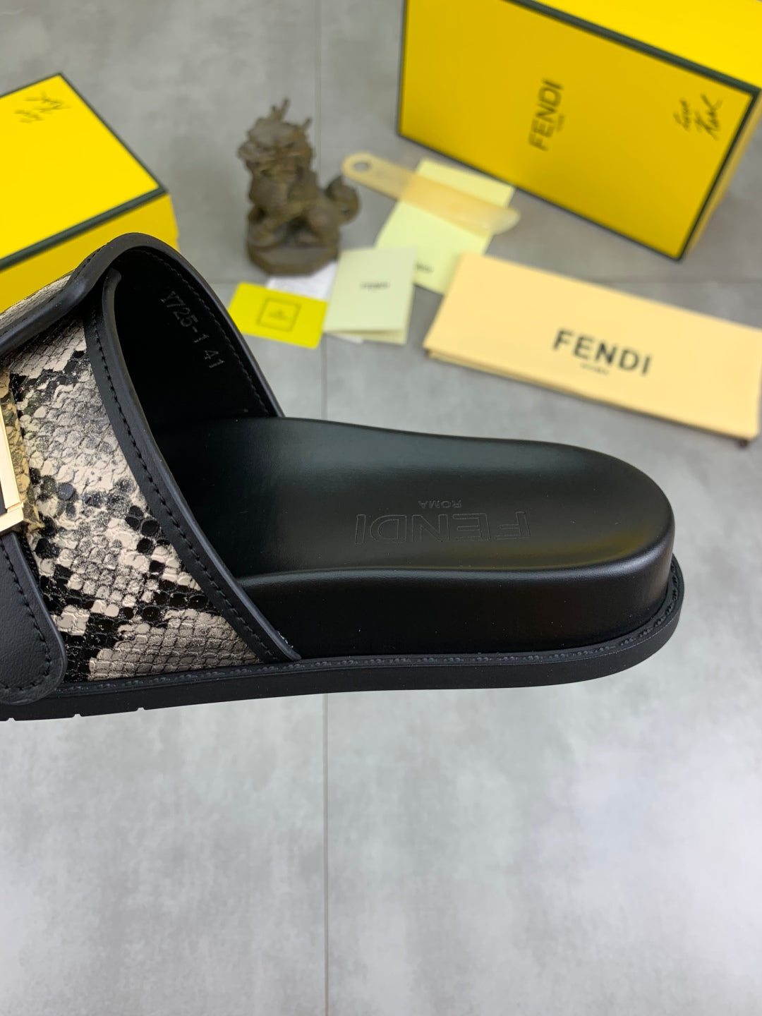 LuxluxHouse Best Quality Sandals Fendi