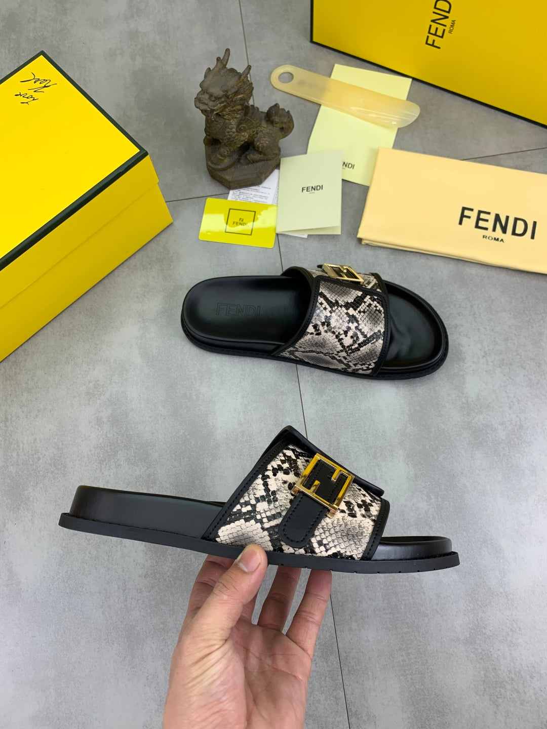 LuxluxHouse Best Quality Sandals Fendi