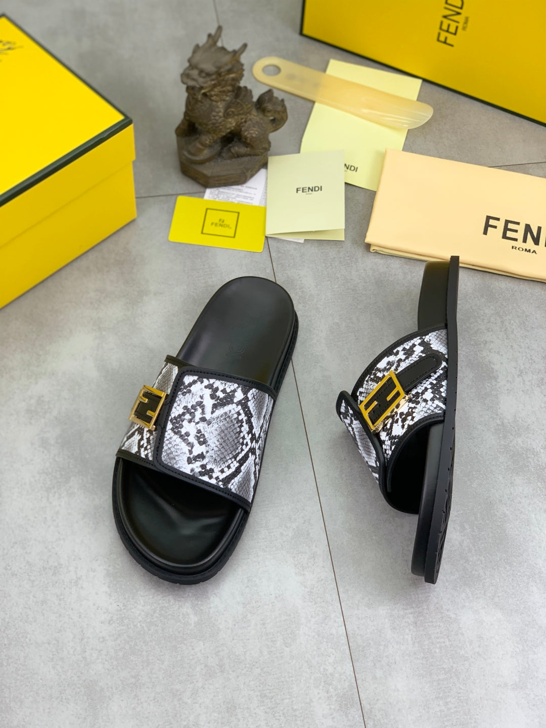 LuxluxHouse Best Quality Sandals Fendi