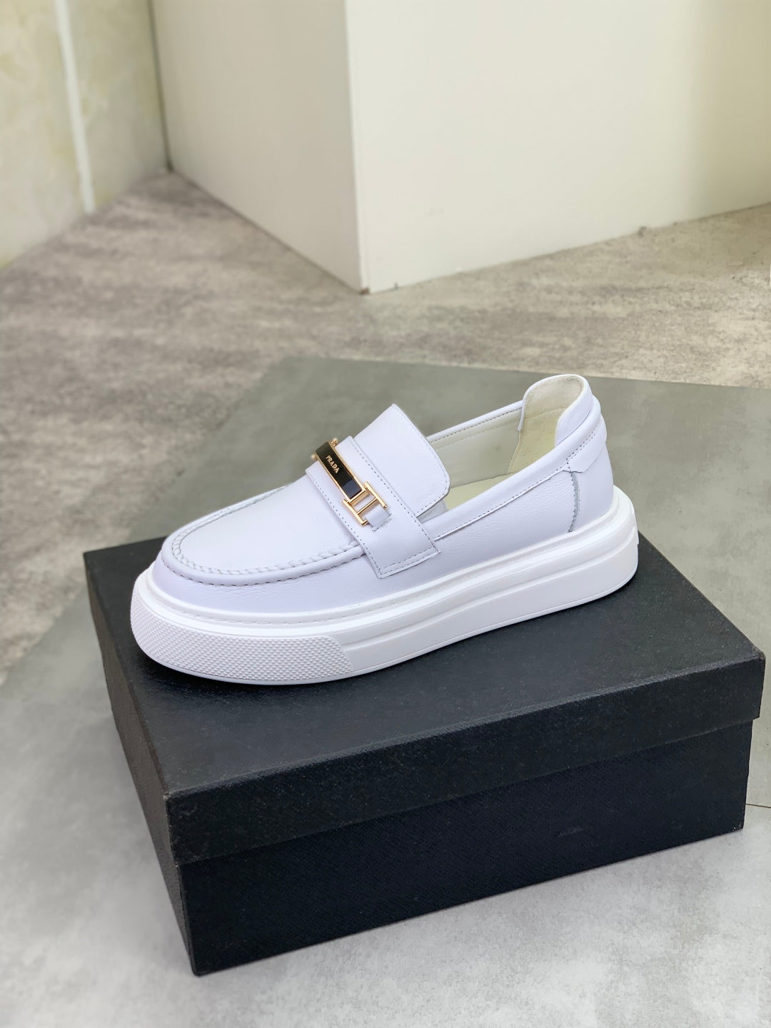 LuxluxHouse Best Quality Shoes Prada