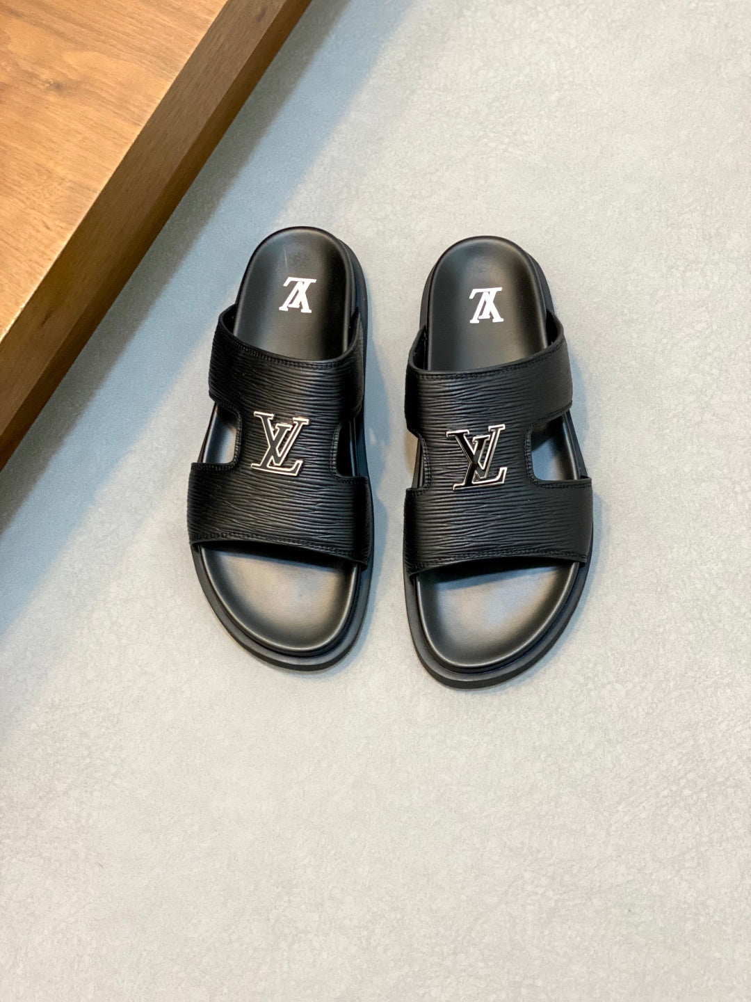 LuxluxHouse Best Quality Sandals Louis Vuitton