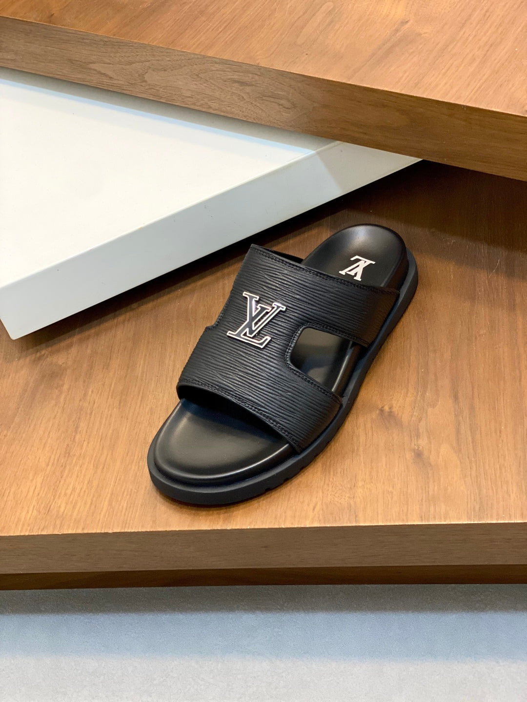 LuxluxHouse Best Quality Sandals Louis Vuitton