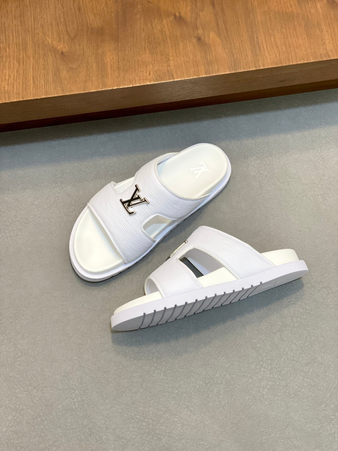 LuxluxHouse Best Quality Sandals Louis Vuitton