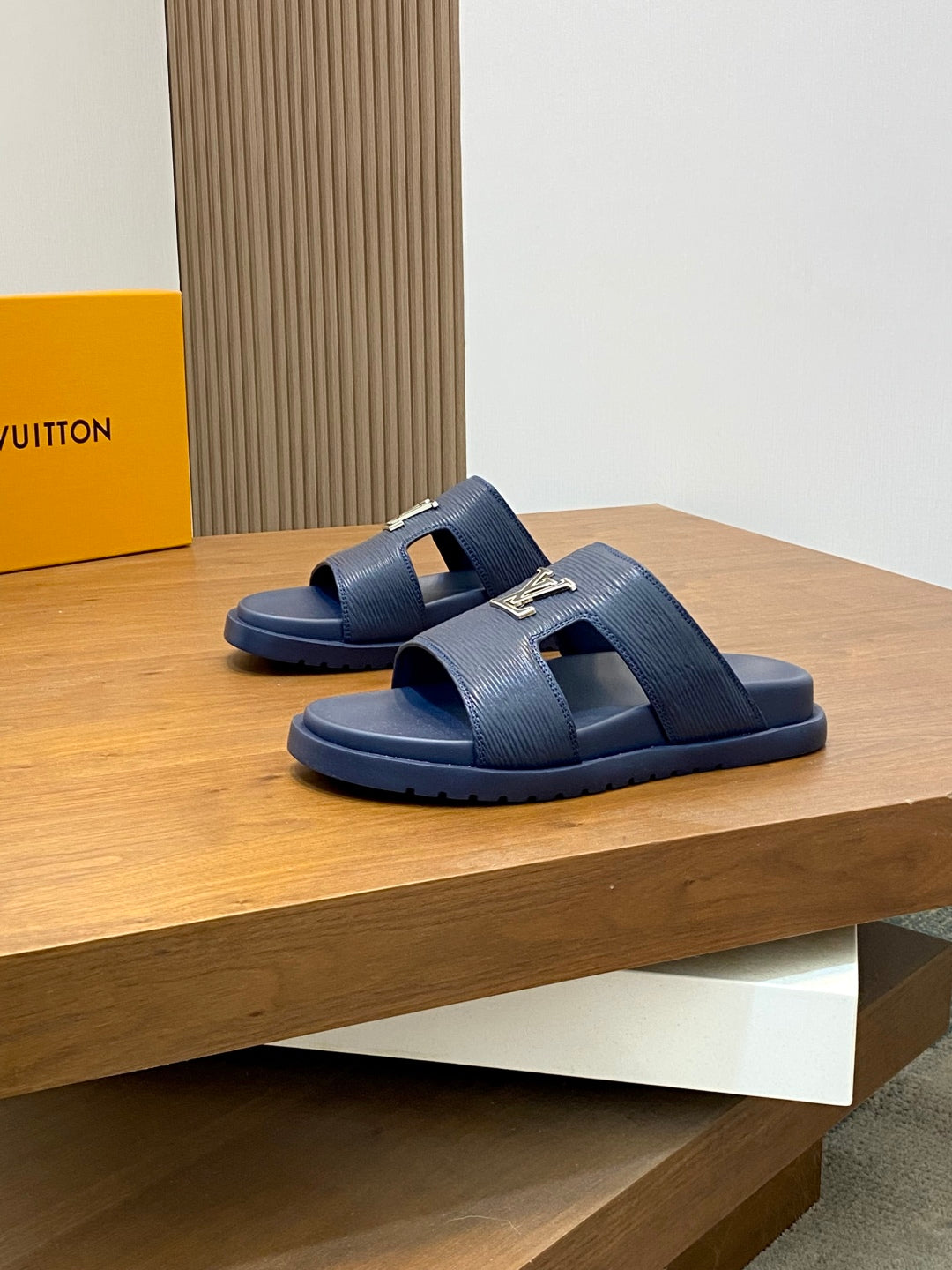 LuxluxHouse Best Quality Sandals Louis Vuitton