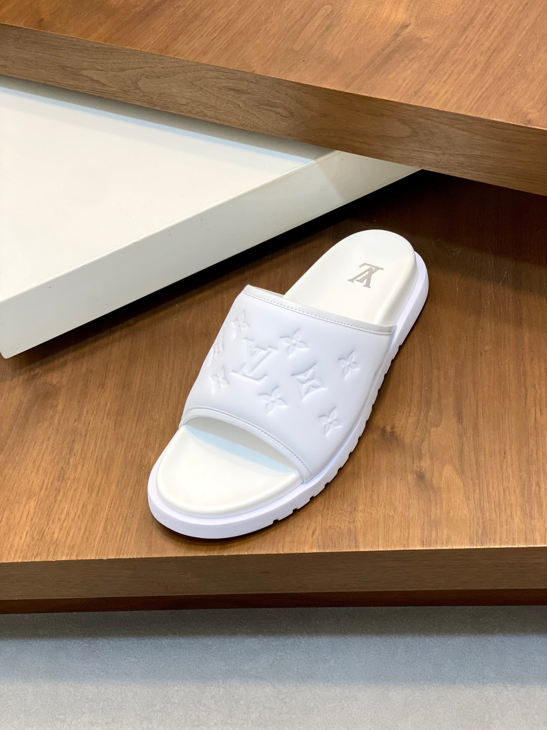 LuxluxHouse Best Quality Sandals Louis Vuitton