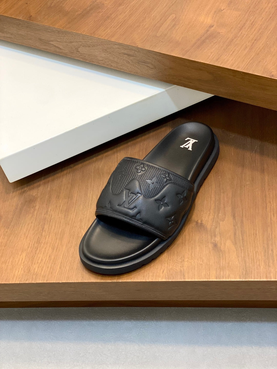 LuxluxHouse Best Quality Sandals Louis Vuitton