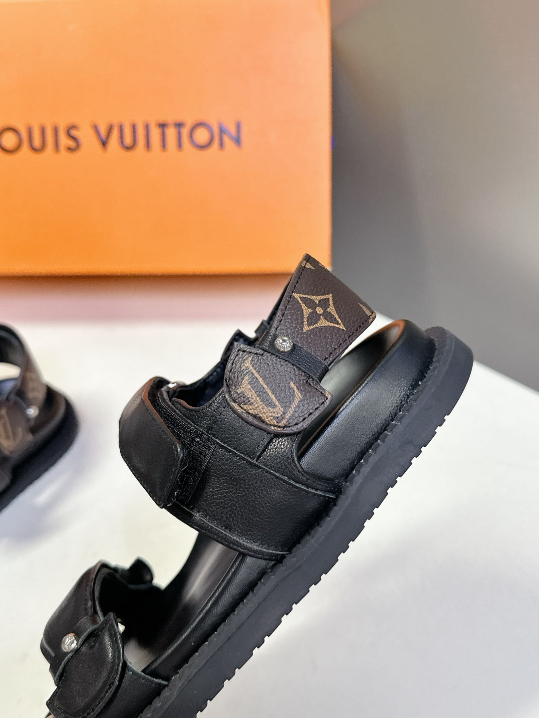 LuxluxHouse Best Quality Women Shoes Louis Vuitton