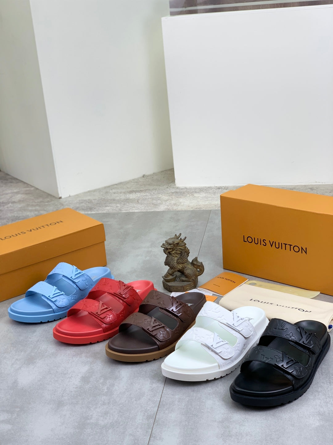 LuxluxHouse Best Quality Sandals Louis Vuitton