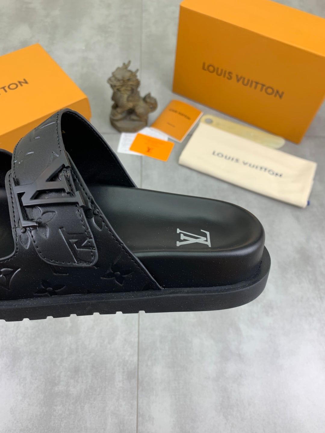 LuxluxHouse Best Quality Sandals Louis Vuitton