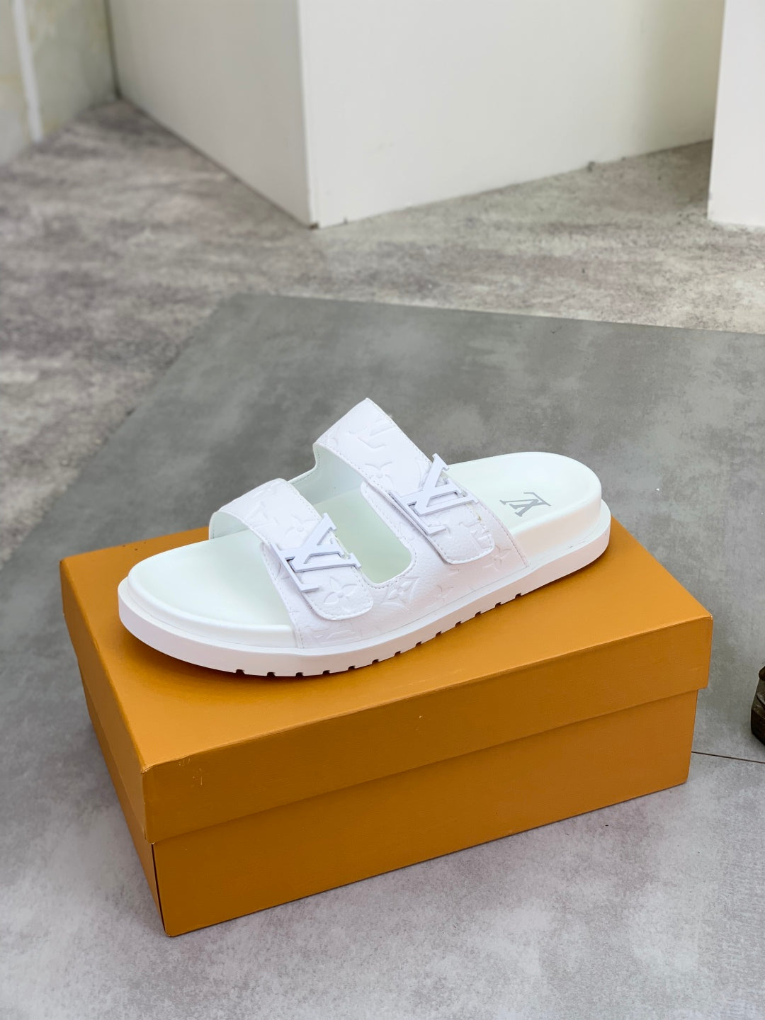 LuxluxHouse Best Quality Sandals Louis Vuitton