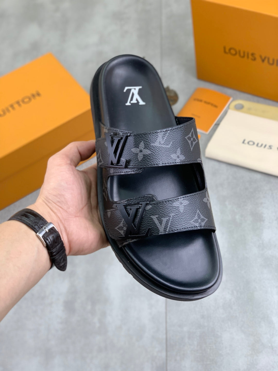 LuxluxHouse Best Quality Sandals Louis Vuitton