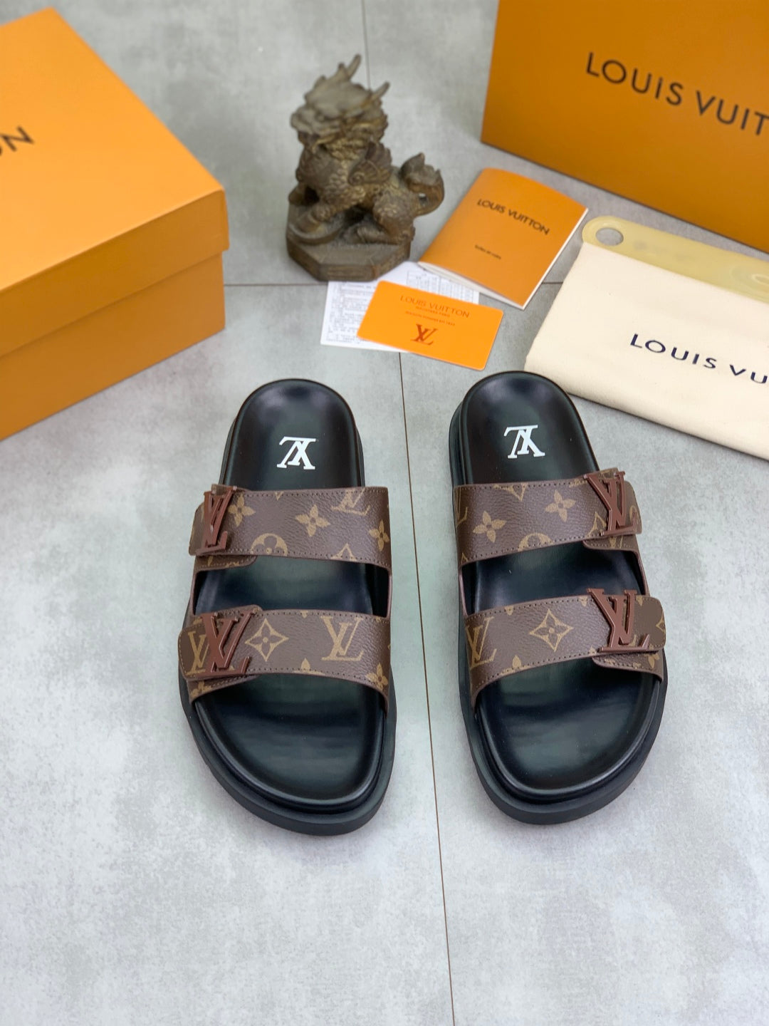 LuxluxHouse Best Quality Sandals Louis Vuitton