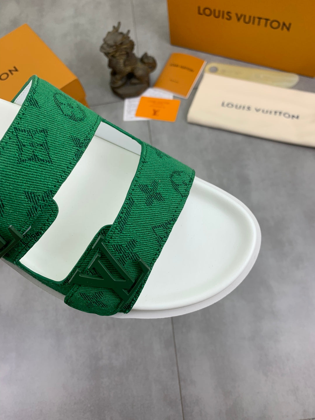 LuxluxHouse Best Quality Sandals Louis Vuitton