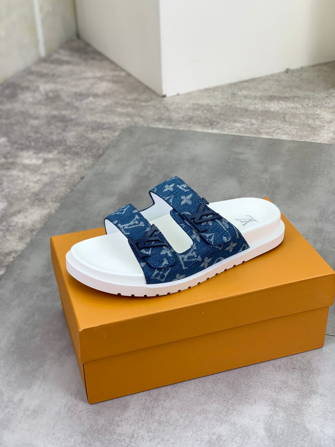 LuxluxHouse Best Quality Sandals Louis Vuitton