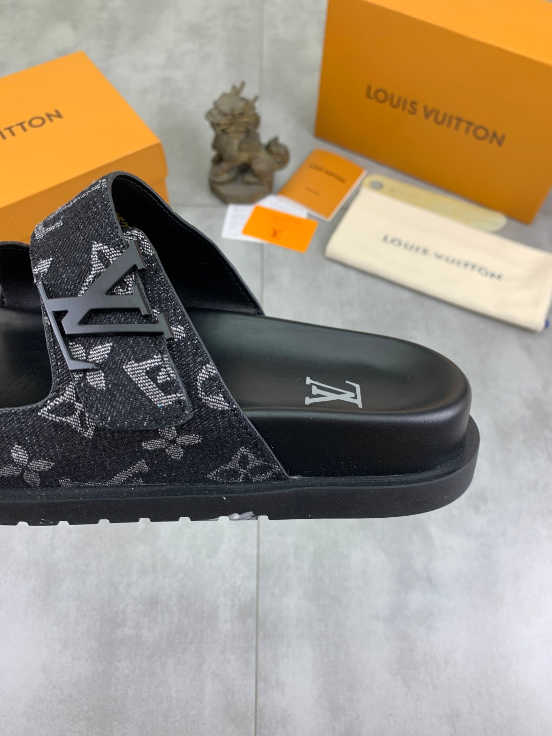 LuxluxHouse Best Quality Sandals Louis Vuitton