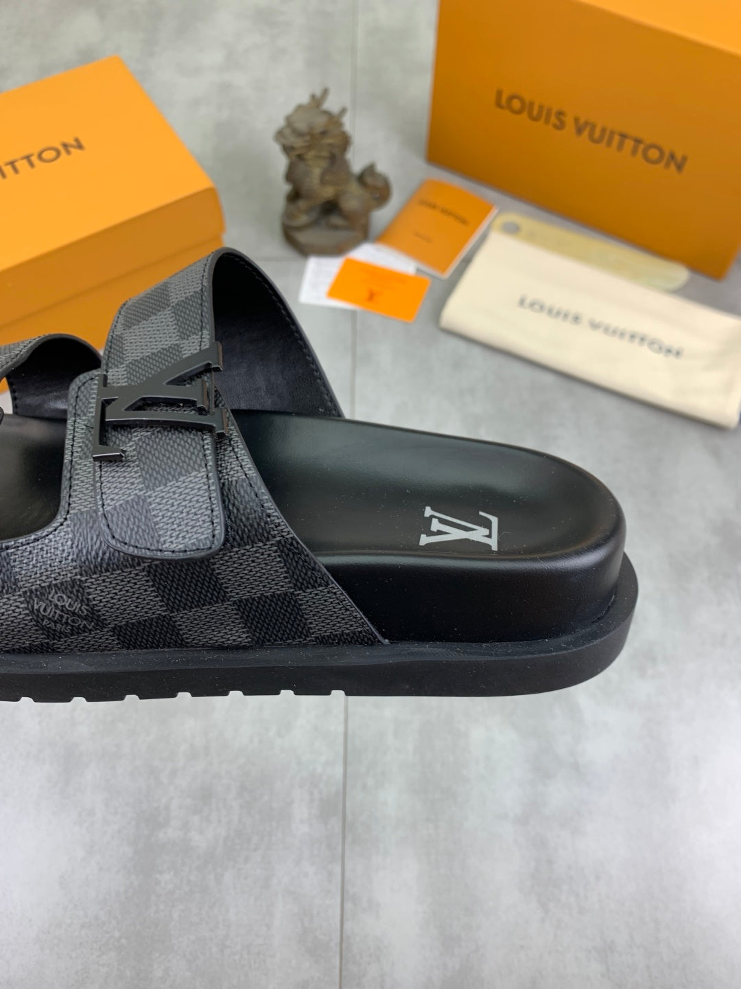 LuxluxHouse Best Quality Sandals Louis Vuitton