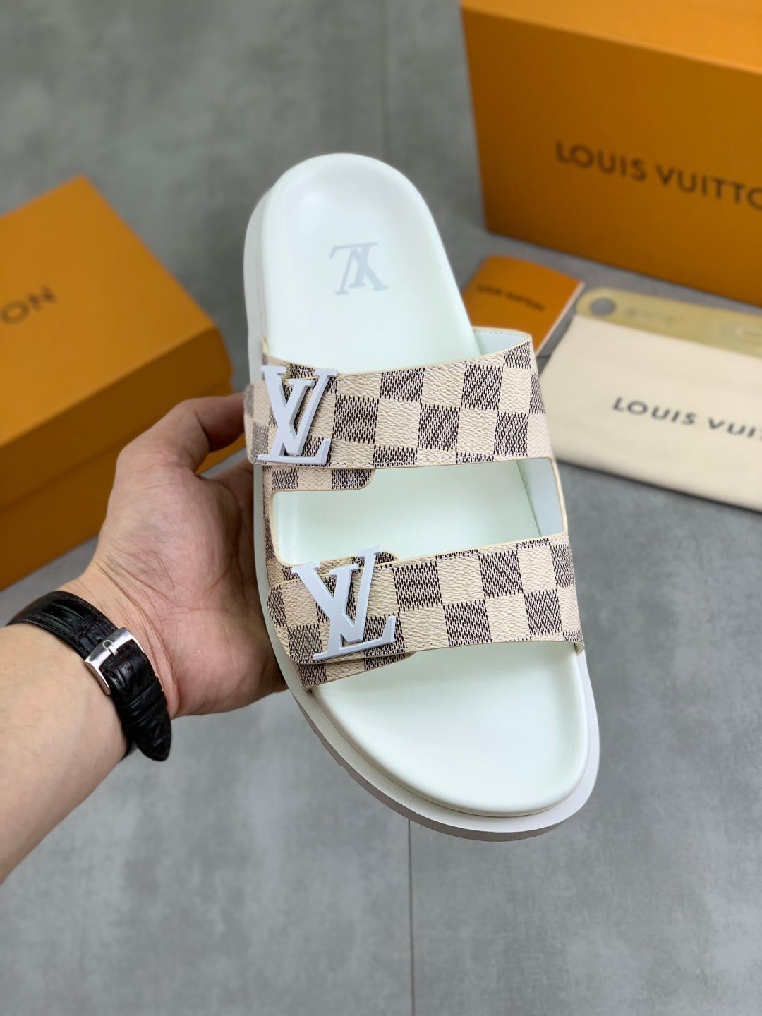 LuxluxHouse Best Quality Sandals Louis Vuitton