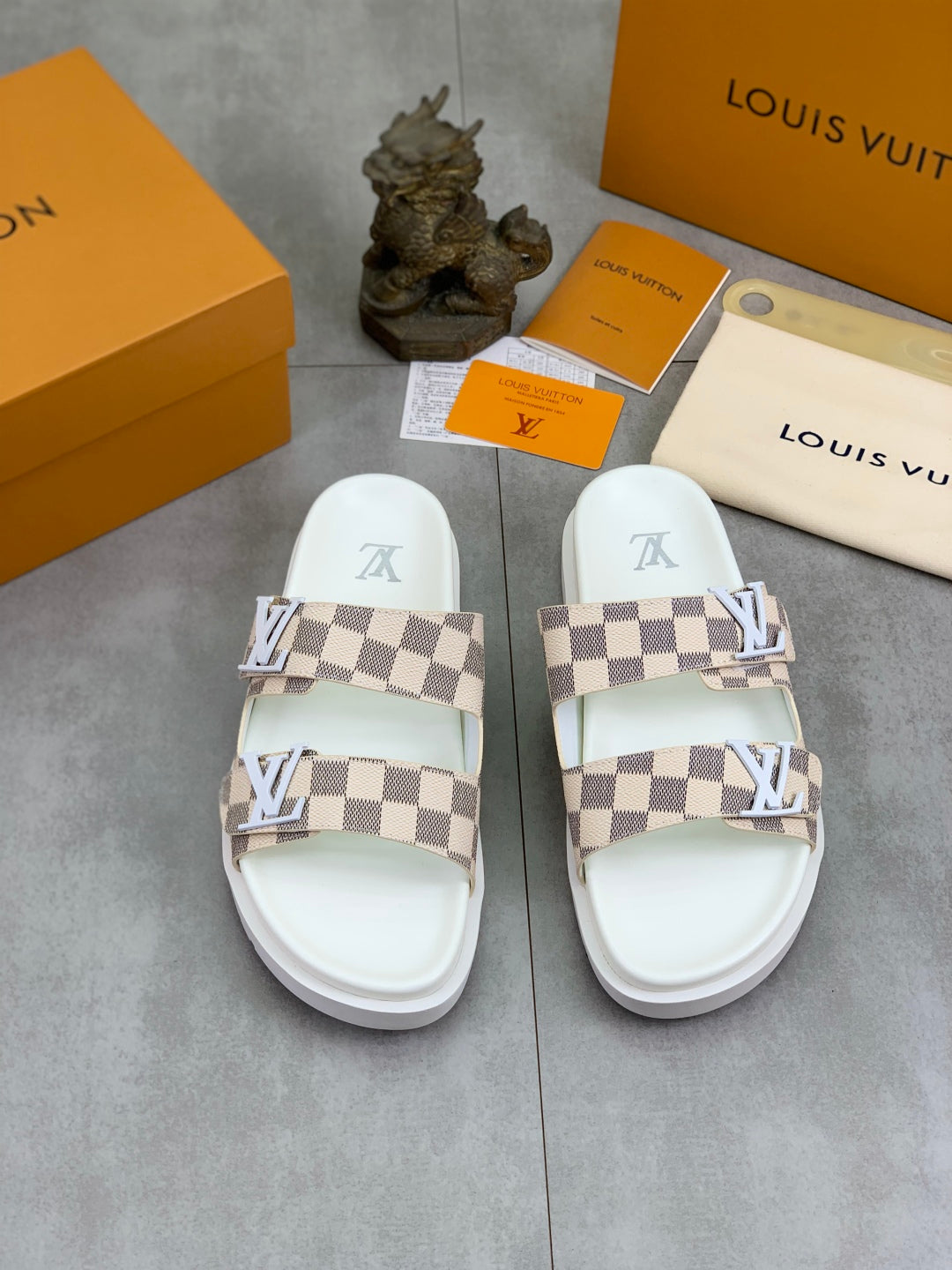 LuxluxHouse Best Quality Sandals Louis Vuitton