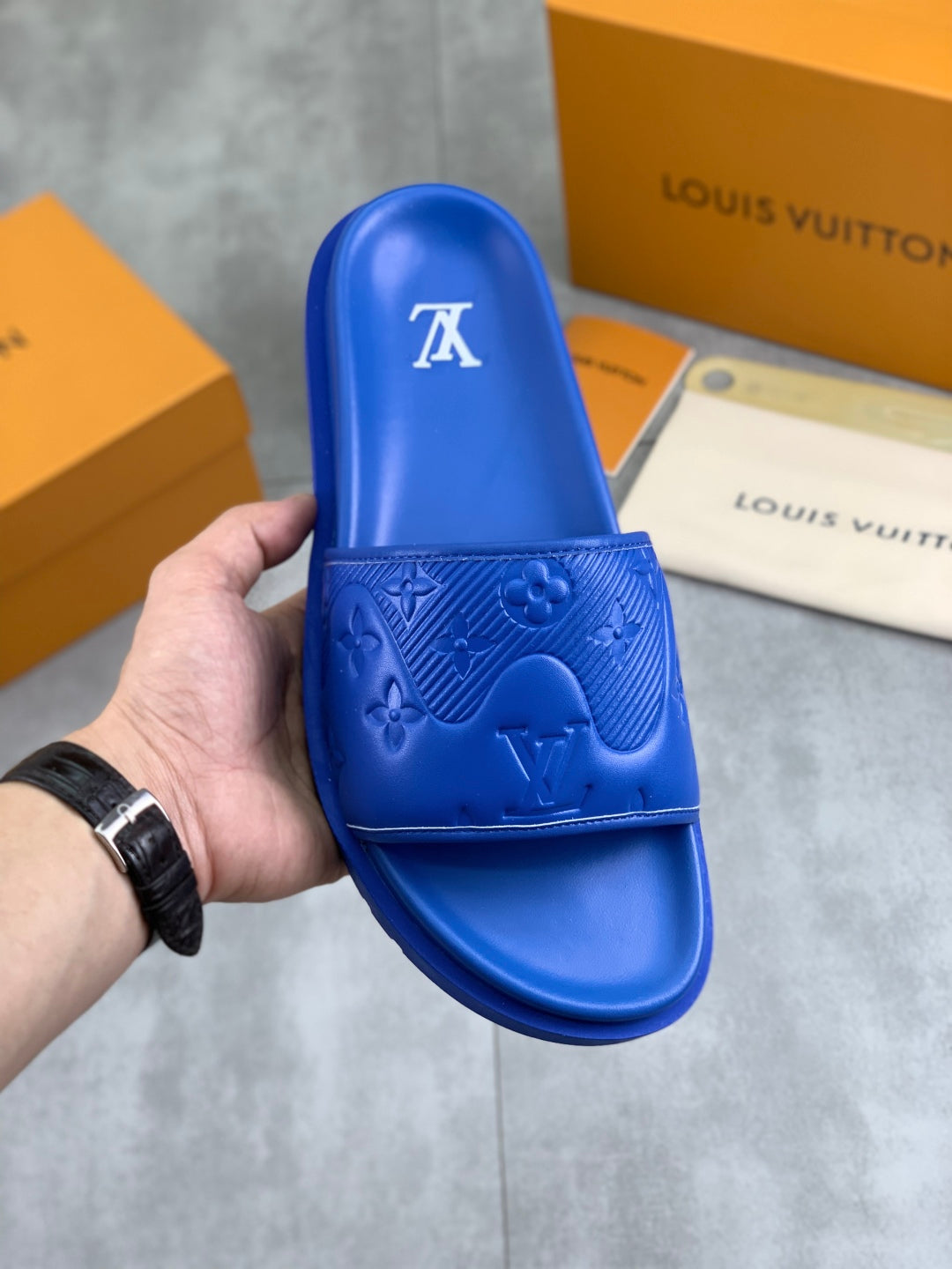LuxluxHouse Best Quality Sandals Louis Vuitton